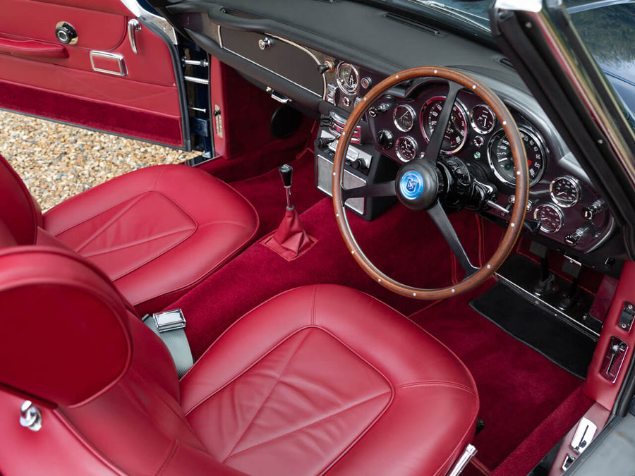 1967 Aston Martin DB6 Volante