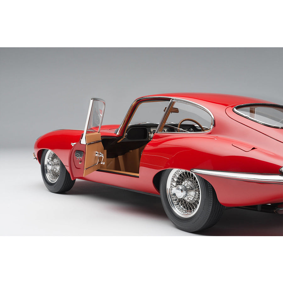 Jaguar E-Type Series 1 Coupe (1961) 1:8 Scale