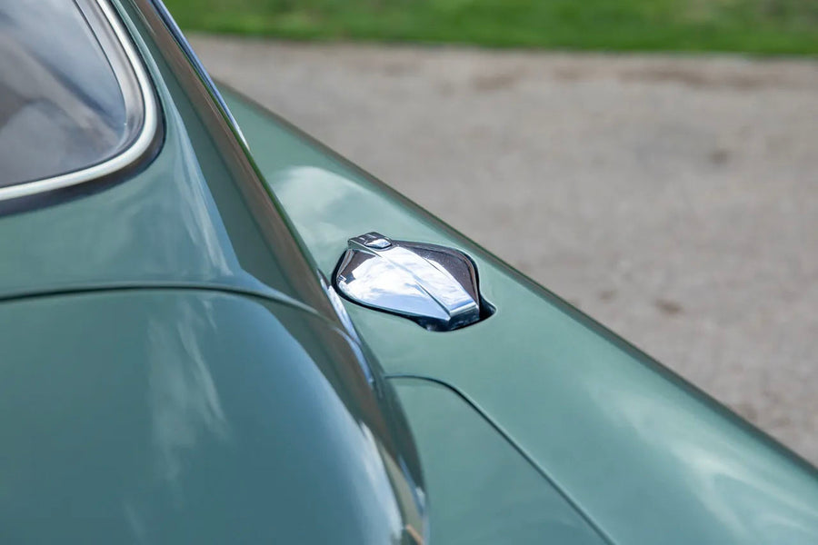 1961 Aston Martin DB4 GT