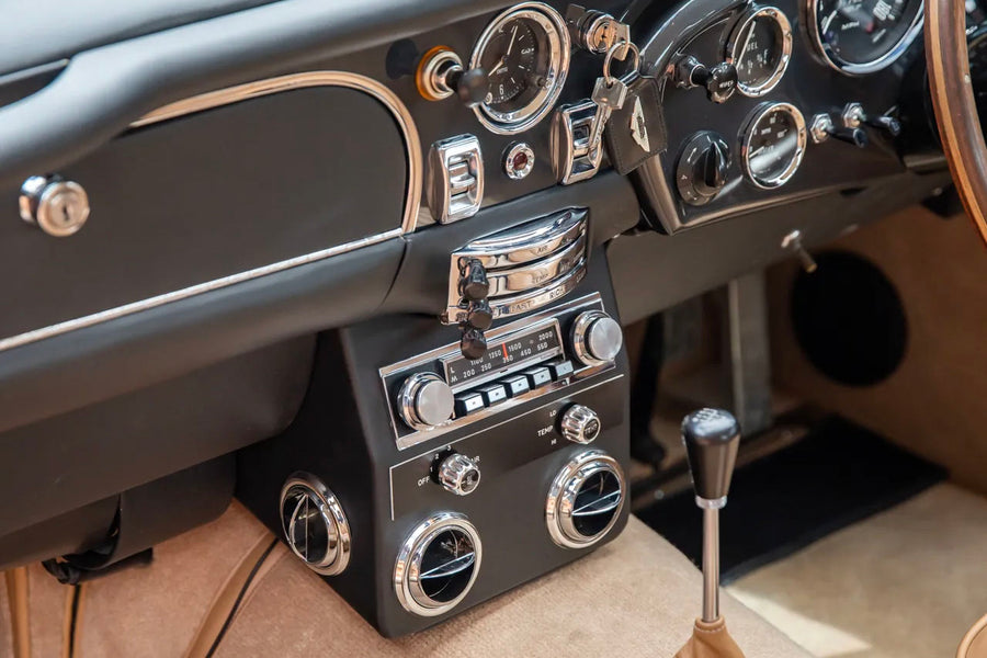 1970 Aston Martin DB6 Mk2 - Vantage Specification - Totally Restored