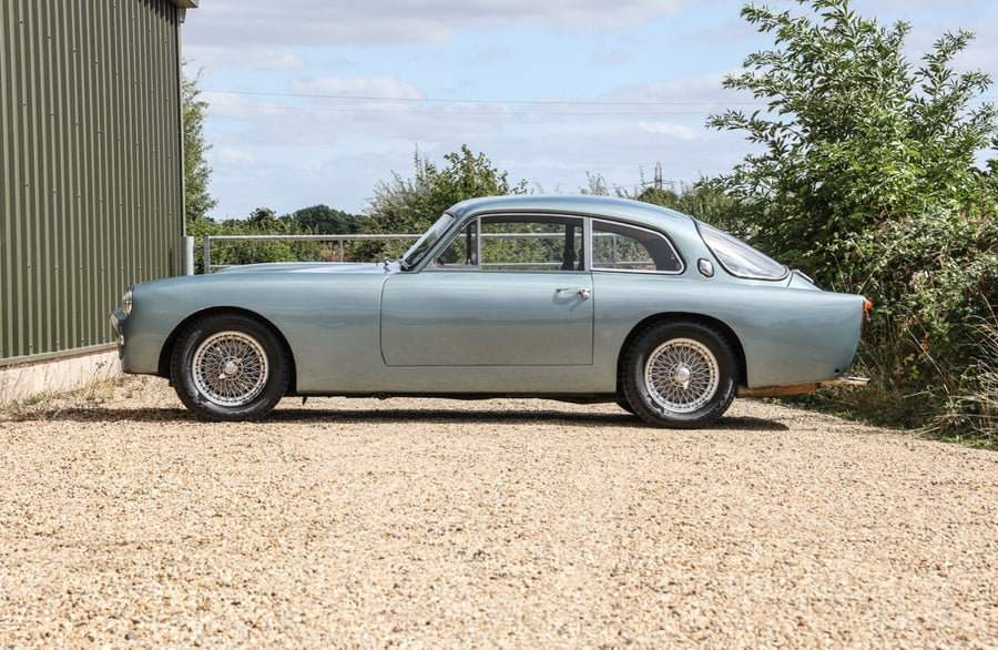 1961 AC Greyhound - Bristol Engine